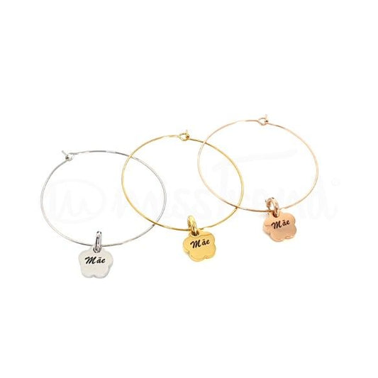 Brincos em argola com pendente mãe em aço