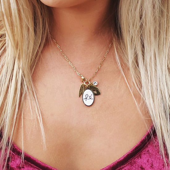 Colar faith em aço dourado