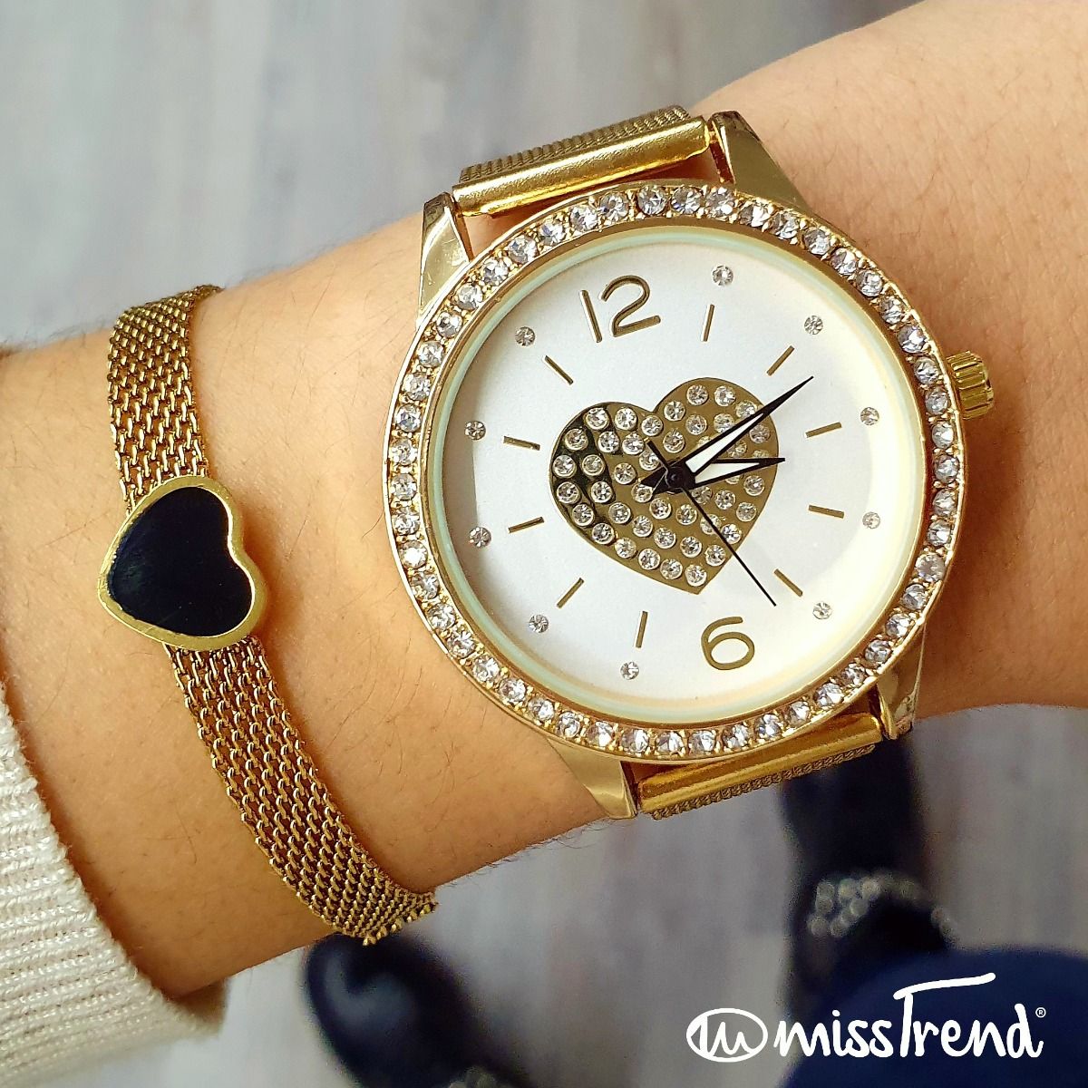 Relógio deep love em aço dourado