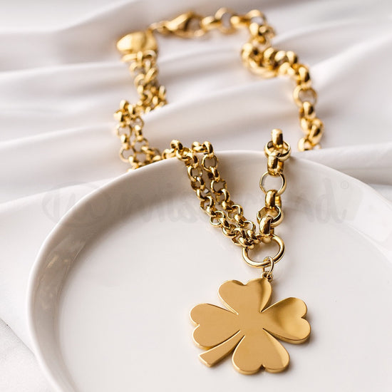 Colar Luck em aço dourado