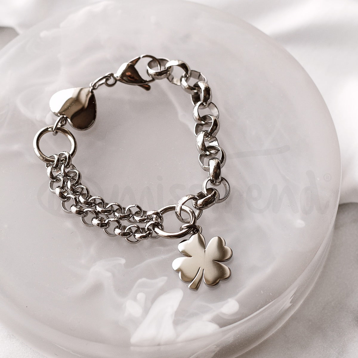 Pulseira Luck em aço prateada
