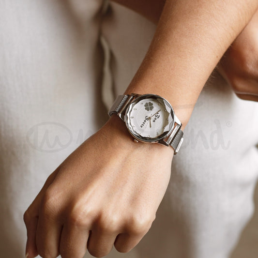 Relogio feminino boa sorte prateado em aço