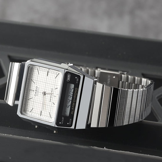 Relógio Casio AQ-800E-7AEF