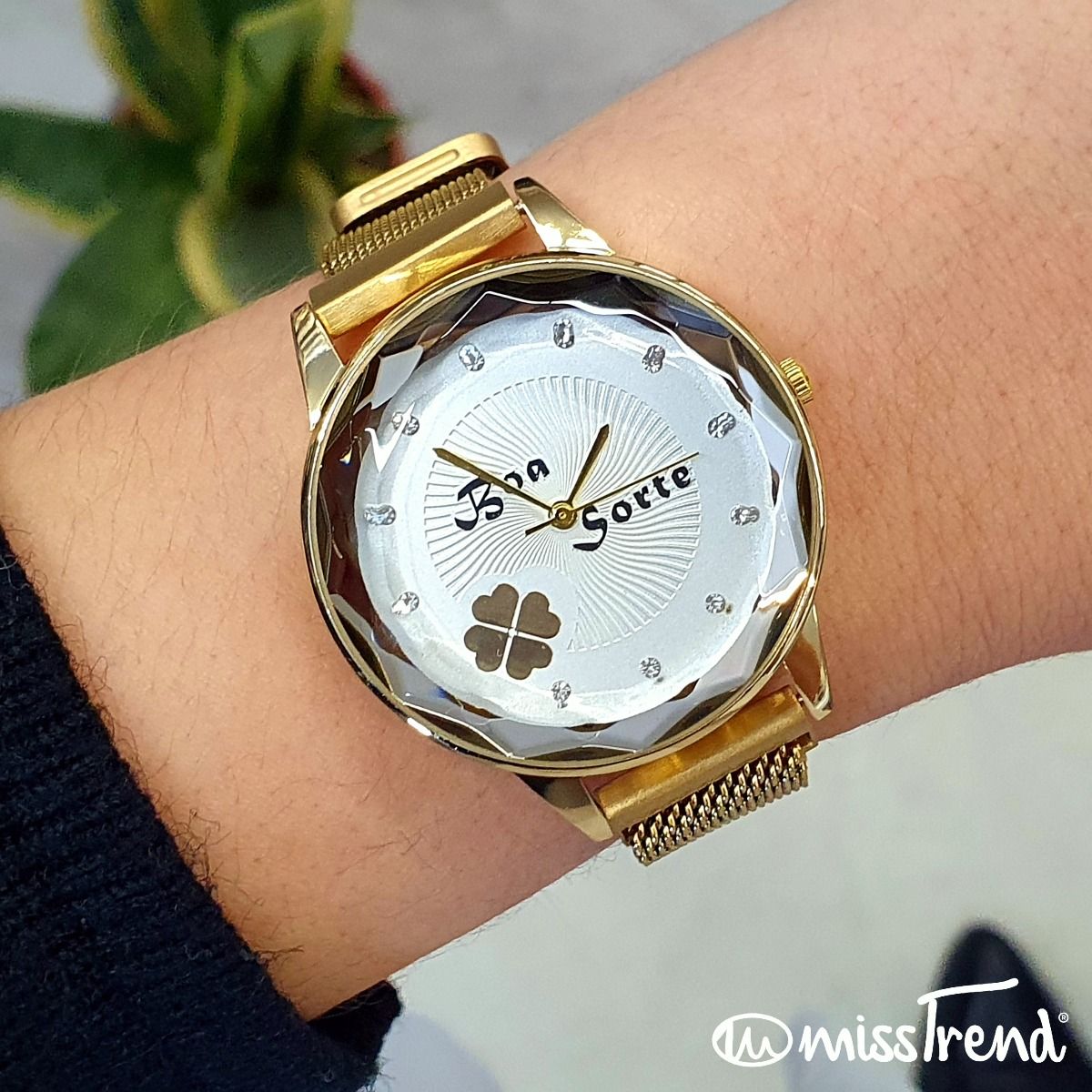 Relogio feminino boa sorte dourado em aço